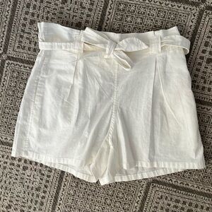 Linen Pleated Tie-Waist Shorts M